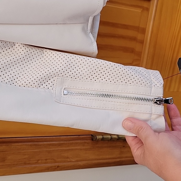 Beautiful Guess jacket NWT - Picture 4 of 14